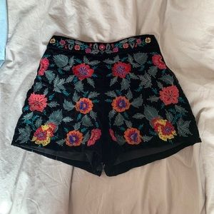 Velvet embroidered Zara shorts